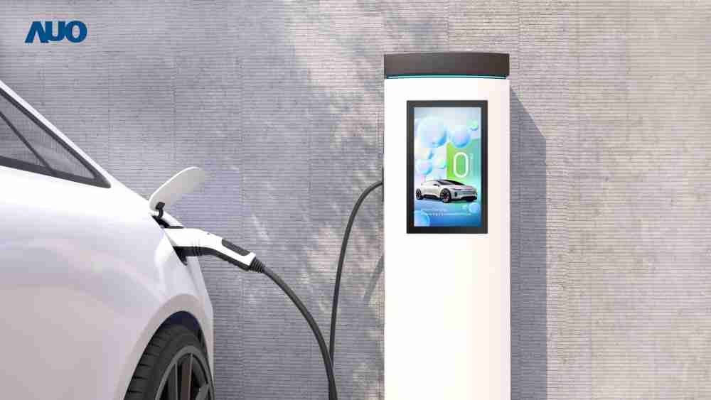 友達〝EVSE車用充電樁解決方案〞專為電動汽車充電樁設計，，，，具有高亮度、、、克服戶外艱難環境的耐溫、、、、耐紫外線等特性，，並搭載散熱性及擴充性強的高效能工業電腦，，，，可實現人機互動訴求，，，如資訊顯示、、支付等應用